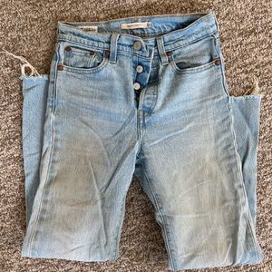 Light Wash Wedgie Straight Blue Levis
